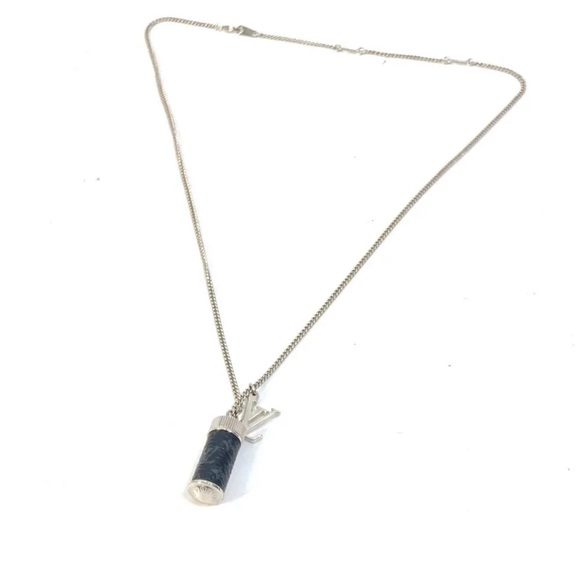 Louis Vuitton Capsule and LV statement charm - Picture 4 of 8